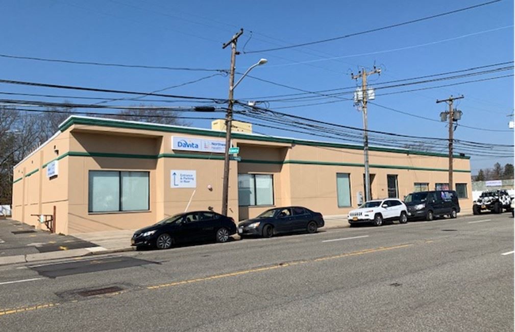 1071 N Broadway, Massapequa, NY 11758